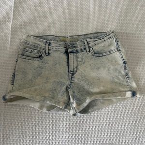 Old Navy Whitewash Denim Shorts size 8